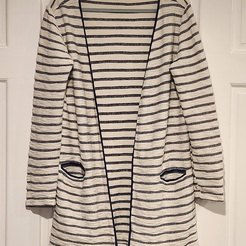 Striped Open-Front Topper